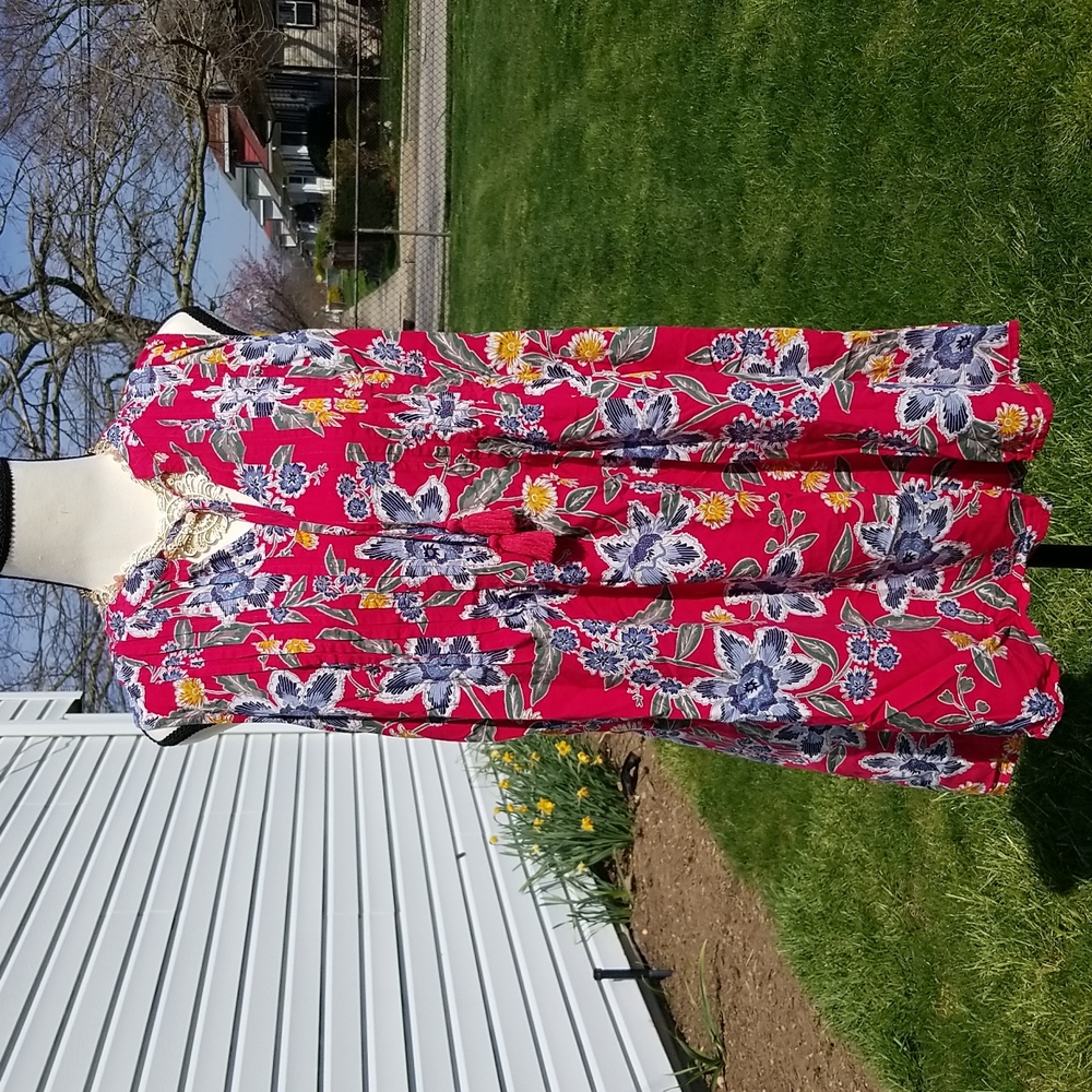 Old Navy Women's Floral V Neck Sleeveless Petite Dress